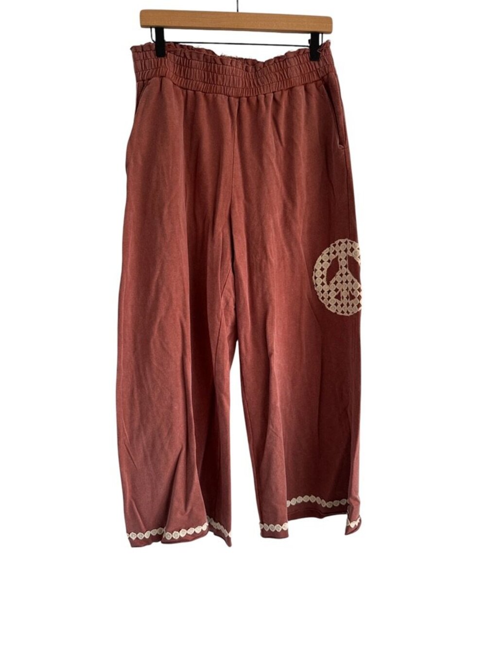 NWT Umgee Wide Leg Pull On Pants with Lace Detail and Peace Sign XL